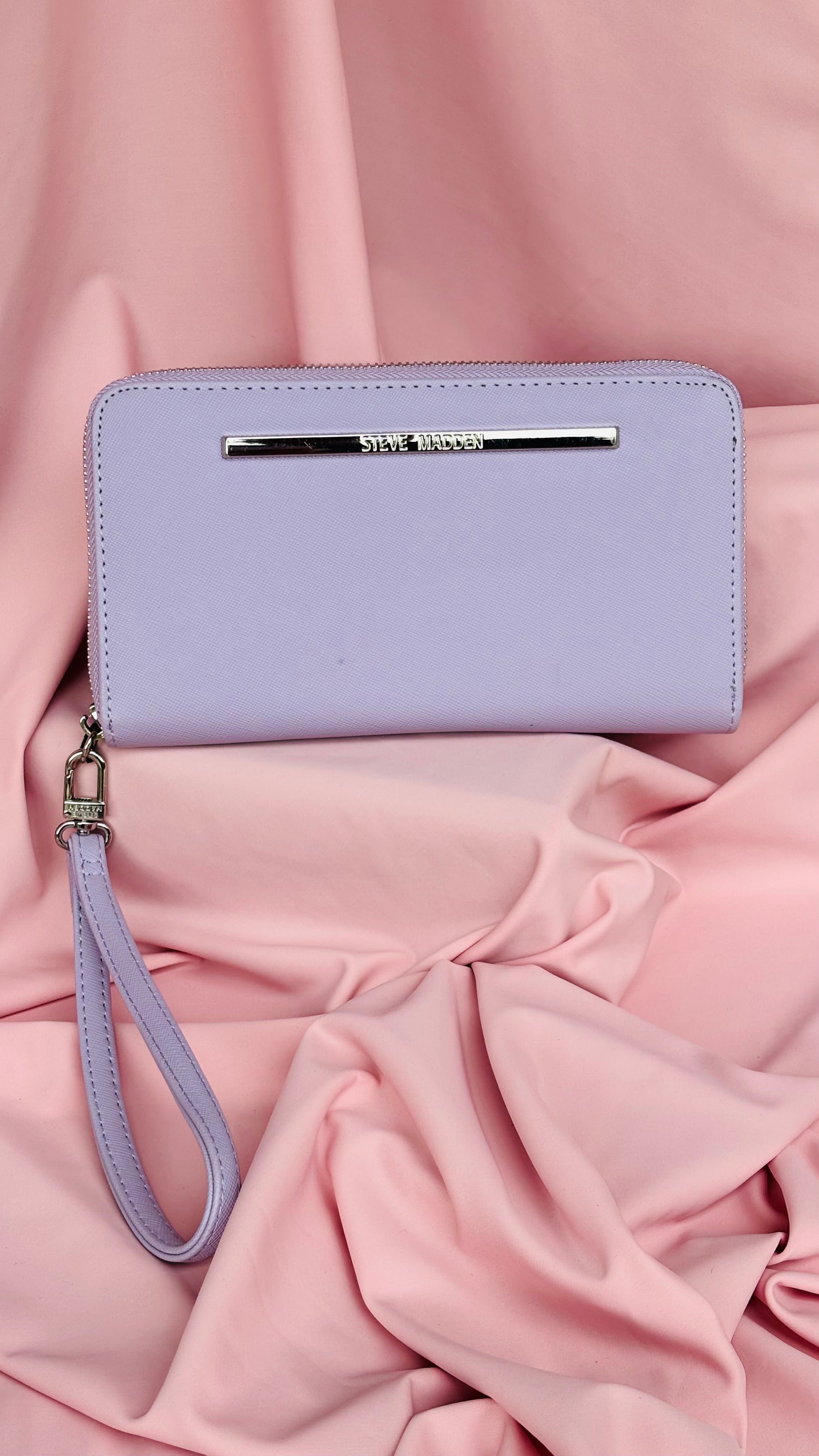 Billetera Steve Madden Lila