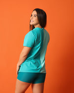 Cargar imagen en el visor de la galería, T-Shirt Oversize Teal con Menta
