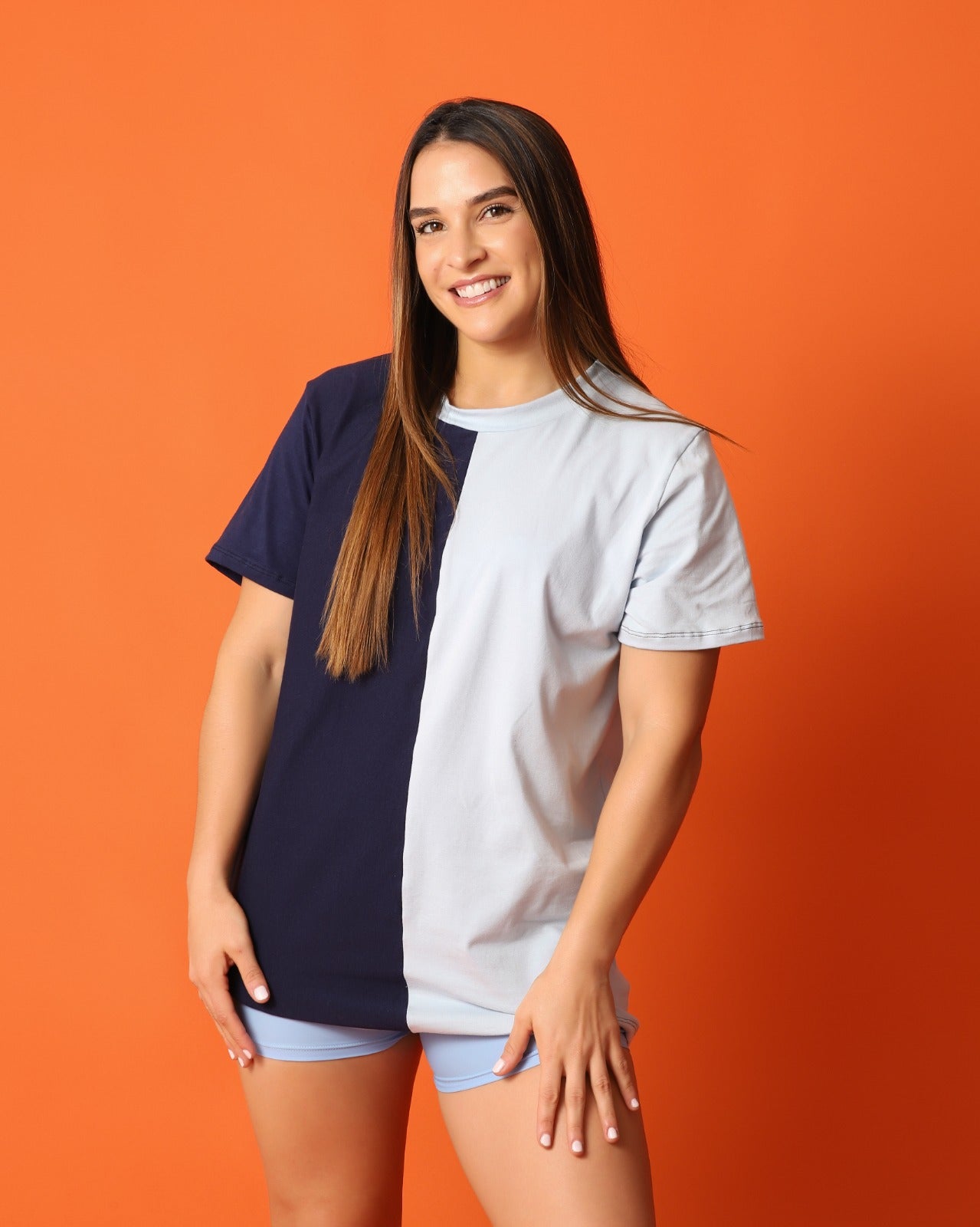 T-Shirt Oversize Celeste con Azul