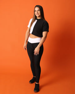 Crop Top Negro con Blanco
